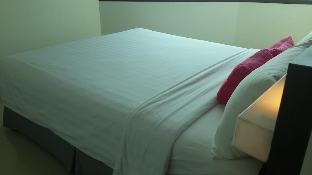 Favehotel Pluit Junction Джакарта Экстерьер фото